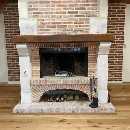 Maison Et Dependance De Gamme Proche De Deauville-trouville