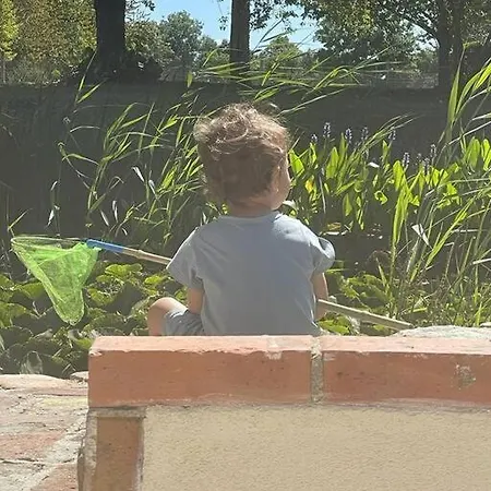 Maison Et Dependance De Gamme Proche De Deauville-trouville *